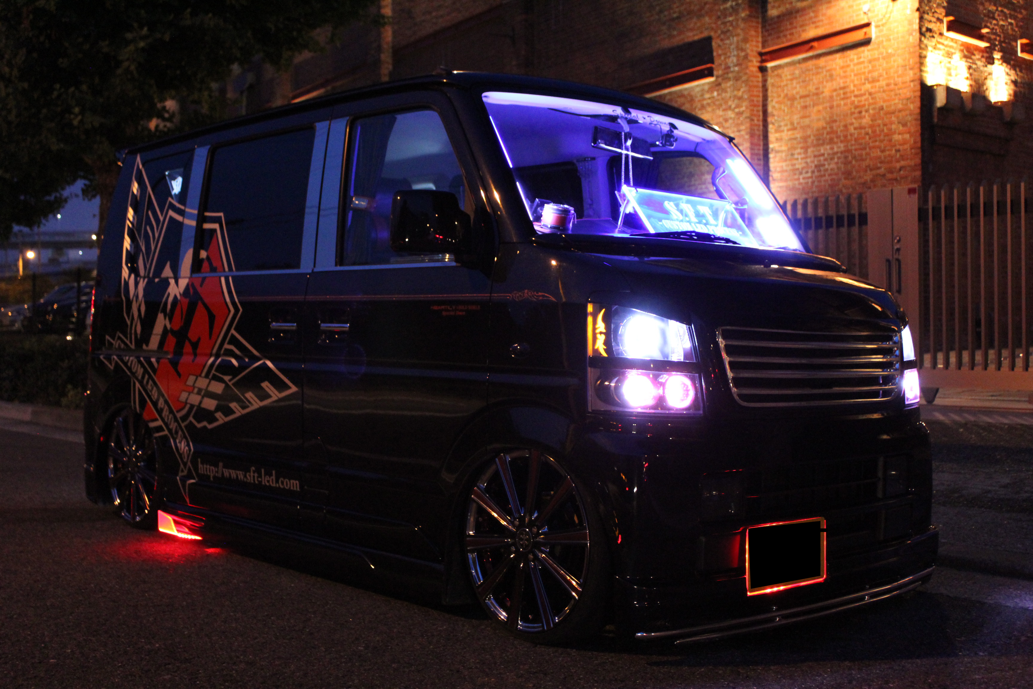 エブリイ装着リア ライティングカナード　エアロカスタム