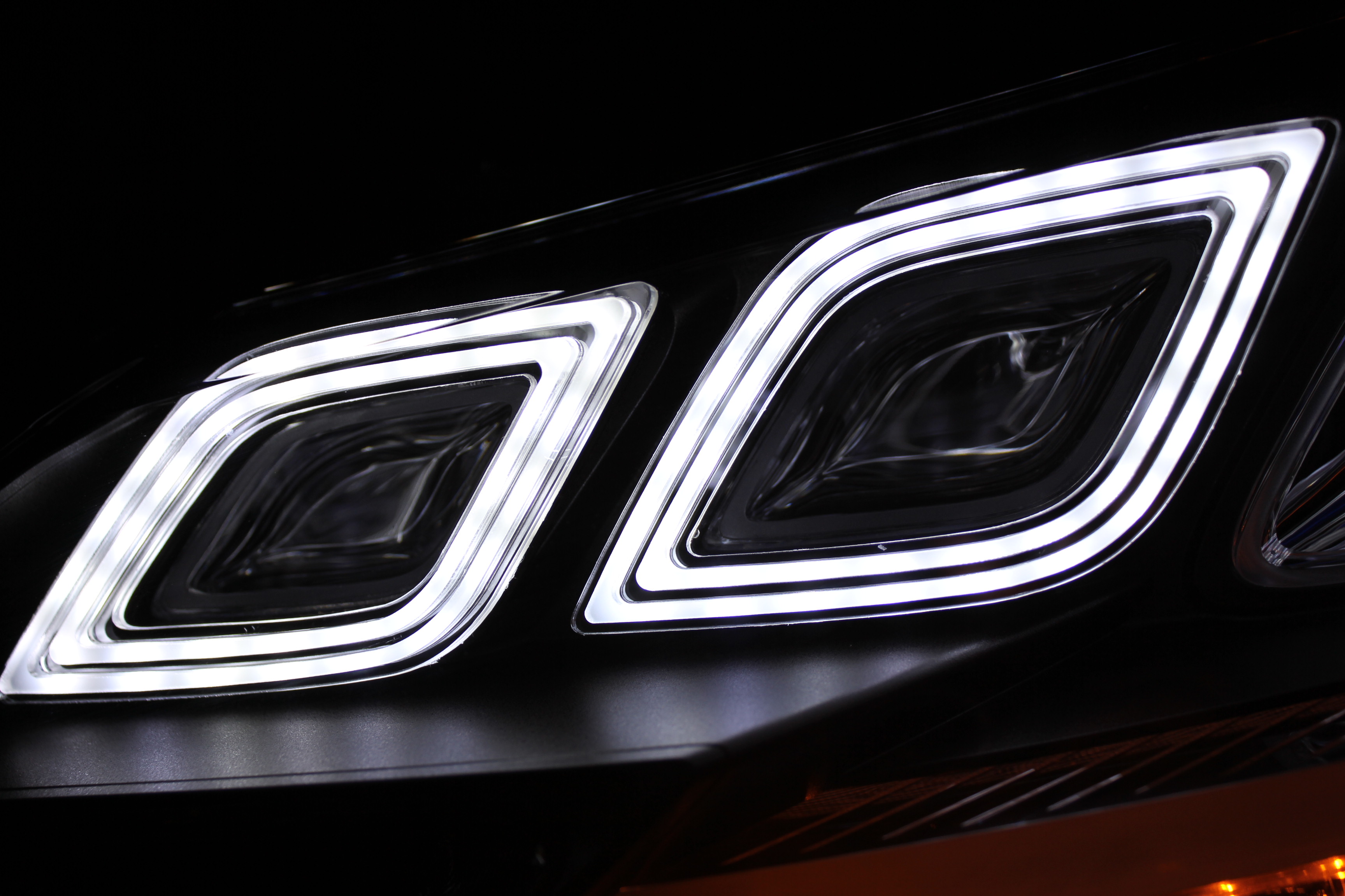 ヘッドライトイカリング加工